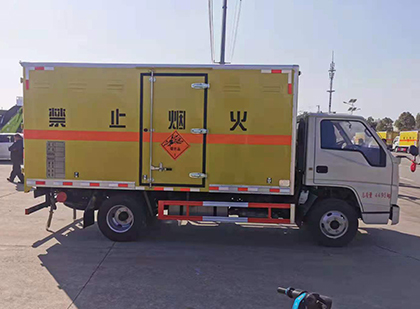 兴业爆破器材运输车技术升级与安全合规新趋势